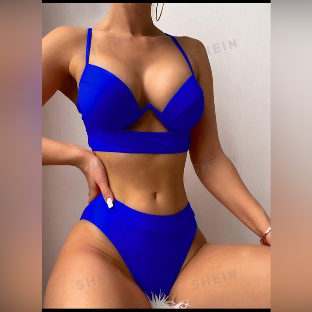Blue Bikini,Cut Out Underwire Halter Push Up Bra & Hipster Bottom 2 Piece Bikini